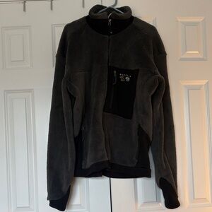 Mountain Hardwear Men's Black and Gray Performance Jacket